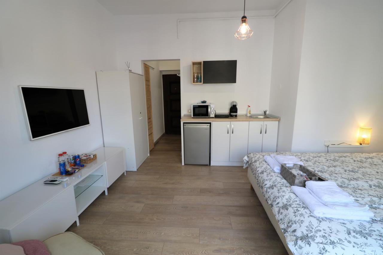 Lovely City Center Apartment - Free Minibar ブカレスト エクステリア 写真