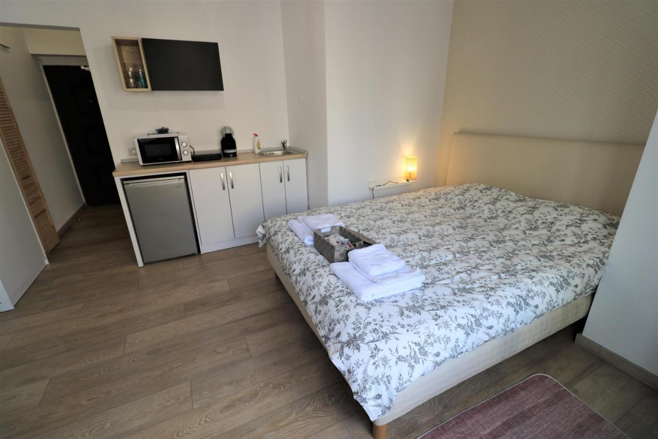 Lovely City Center Apartment - Free Minibar ブカレスト エクステリア 写真